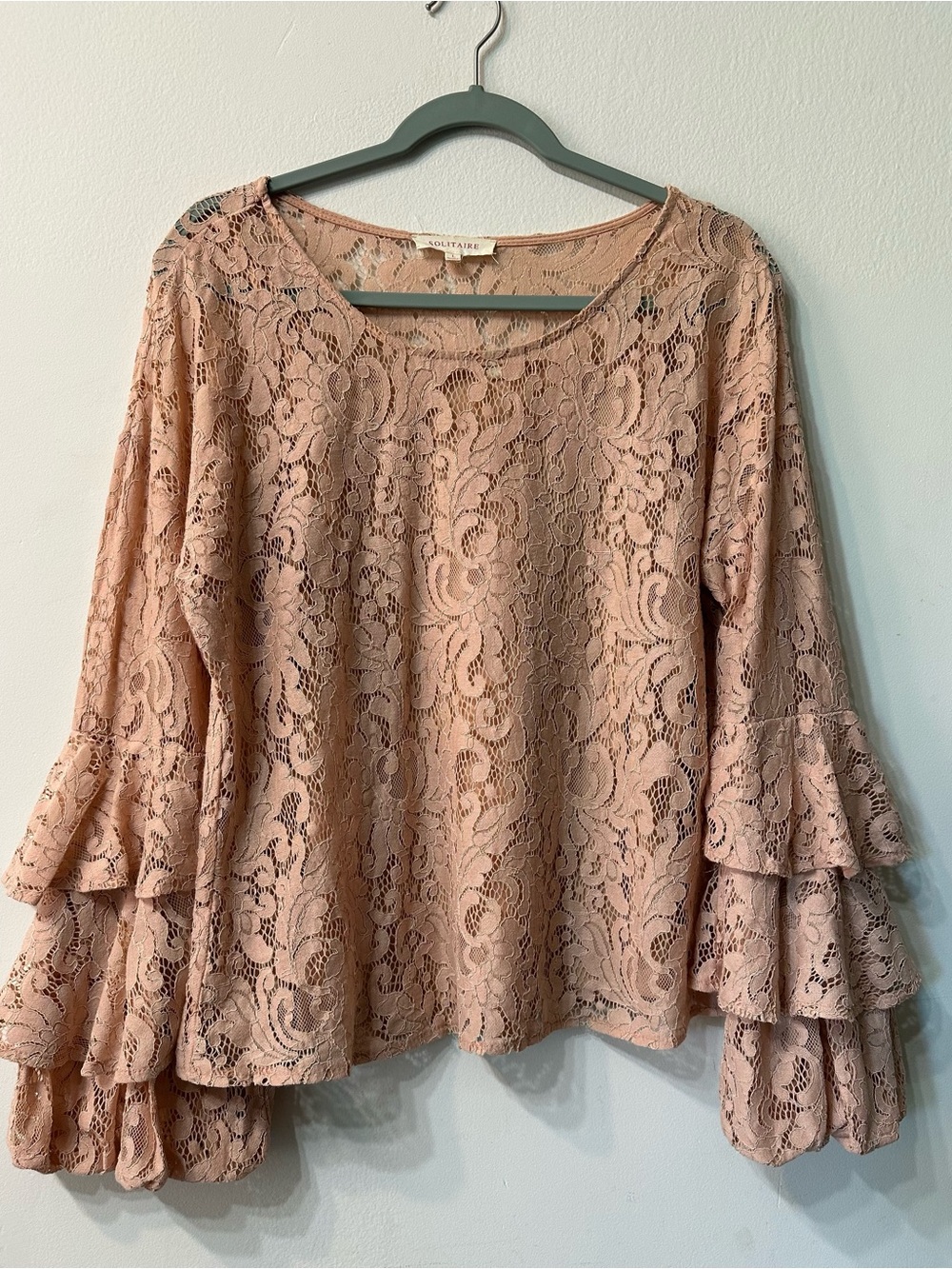 Solitaire Lace Blouse Large L Dusty Rose Boho Tiered Bell Sleeve Ruffle Romantic